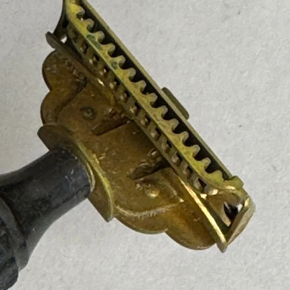 Vintage GEM Junior Single Edge Safety Razor Gold Tone Black Bakelite Handle USA